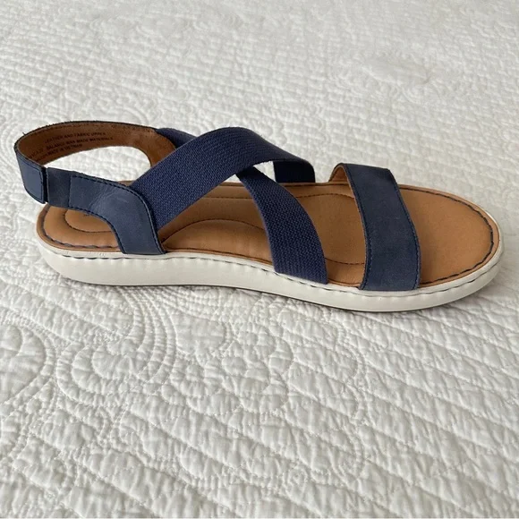 Born Women’s Jayla Navy Blue Cross-Strap Sandals Size 9 - Picture 15 of 16